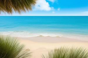 schöner tropischer strand mit blauem ozean. weißer Sand tropisches Paradies Strand Hintergrund Sommerurlaub Konzept. foto