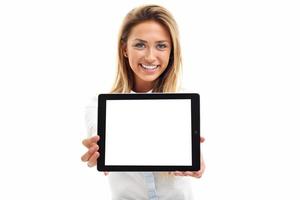 Frau mit digitalem Tablet-Computer-PC isoliert auf weißem Hintergrund foto