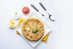 aloo gobi paratha foto