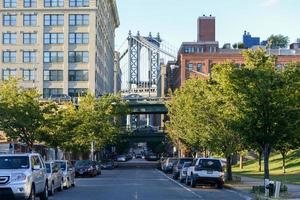 Brooklyn, New York - 15. September 2012 - Blick auf die Manhattan Bridge von der Innenstadt von Brooklyn. foto