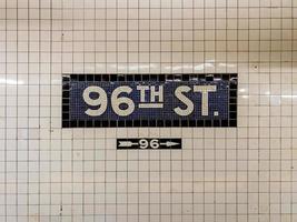 New York City - 17. Januar 2020 - U-Bahn-Station 96th Street Station in New York City. foto