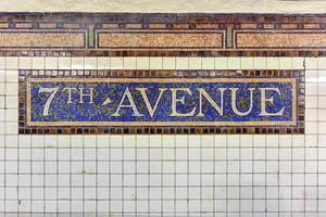 New York City - 2. November 2016 - U-Bahnstation Seventh Avenue in Brooklyn, New York City entlang der Flatbush Avenue. foto