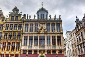 der Grand Place an einem bewölkten Tag in Brüssel, Belgien foto