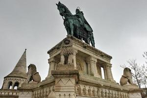 denkmal des heiligen istvan - budapest, ungarn foto