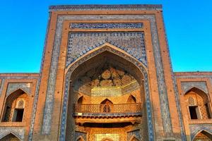 mohammed rakhim khan medresse in chiwa, usbekistan. foto