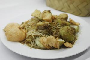 Ketoprak indonesisches Essen für Vegetarier aus nächster Nähe foto