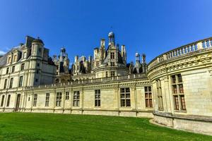 chateau de chambord, das größte schloss im loiretal. ein unesco-weltkulturerbe in frankreich. Es wurde im 16. Jahrhundert erbaut und ist heute Eigentum des französischen Staates foto