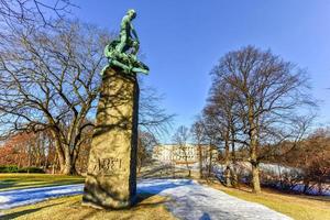 vigeland niels henrik abel denkmal in der südöstlichen ecke von slottsparken, seitdem abelhaugen in oslo, norwegen genannt. foto