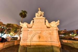 Indischer Brunnen oder edles Havanna ist eine Darstellung der Form der Indianer oder genauer der Ureinwohner Habana, der Frau von Cacique Habaguanex, von der der Name der Hauptstadt Kubas stammt. foto