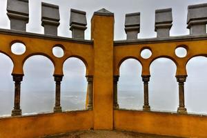 Palacio da Pena in Sintra, Lissabon, Portugal, Europa. es ist ein romantisches schloss in sao pedro de penaferrim, in der gemeinde sintra, portugal. foto