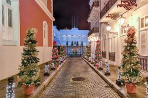 La Fortaleza ist die offizielle Residenz des Gouverneurs von Puerto Rico. es wurde zwischen 1533 und 1540 gebaut, um den hafen von san juan zu verteidigen. Palast von Santa Catalina. foto