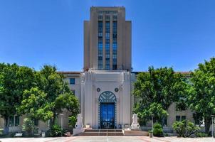 Verwaltungsgebäude von San Diego und County und San Diego County Clerk's Office im Waterfront Park, 2022 foto