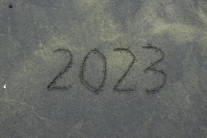 2023 Schreiben am Strand foto