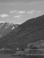 Flam und der Aurlandsfjord in Norwegen foto