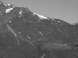 Flam und der Aurlandsfjord in Norwegen foto