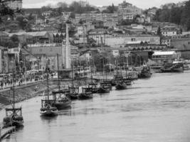 die stadt porto am fluss duero foto