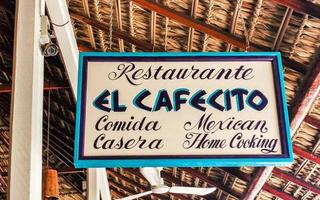 puerto escondido oaxaca mexiko 2022 blau weißes schild restaurantname el cafecito puerto escondido mexiko. foto