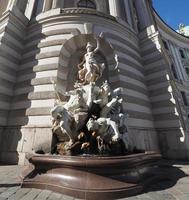 Kraft am Meeresbrunnen in Wien foto