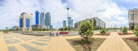 Panorama des Stadtzentrums von Astana tagsüber foto