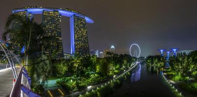 Bild der Gärten am Bay Park in Singapur während der Nacht im September foto