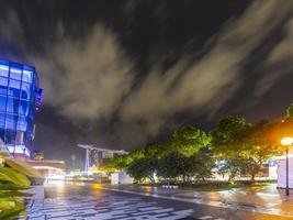 Nachtszene aus Singapur Marina Bay District im September foto