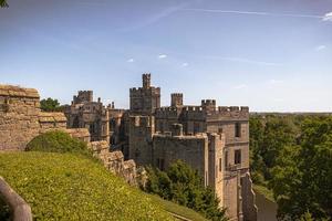 episches schloss von warwick, england. foto