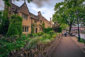 alte Cotswolds-Stadt Bourton auf dem Wasser, England. foto