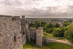 die epische mittelalterliche burg von arundel, england. foto