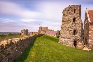 Alte Kirche im mächtigen Schloss von Dover in Kent, England. foto