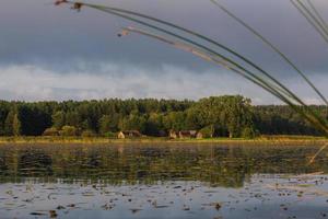 Seenlandschaften Lettlands im Sommer foto