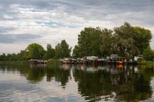 Seenlandschaften Lettlands im Sommer foto