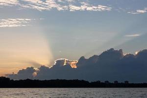 Seenlandschaften Lettlands im Sommer foto