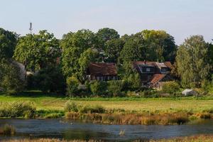 stadt kuldiga und ventas-wasserfall foto