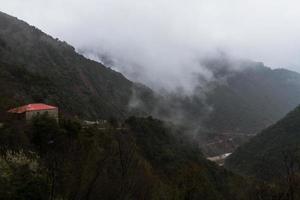 Landschaften aus dem Naturpark Tzoumerka foto