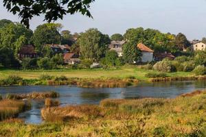 stadt kuldiga und ventas-wasserfall foto