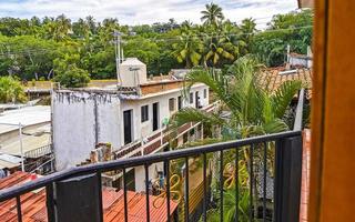 puerto escondido oaxaca mexiko 2022 hotelgebäude häuser im tropischen paradies in puerto escondido mexiko. foto