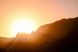 schöne Aussicht auf den Sonnenuntergang foto