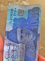 pakistanische Währung 1000 Banknoten, tausend Rupien foto