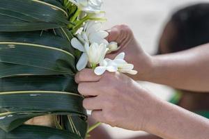 Hochzeit am Sandstrand des tropischen Paradieses foto