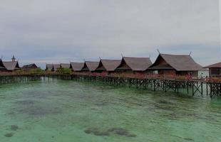 kapalai resort blick türkis tropisches paradies kristallwasser borneo indonesien foto