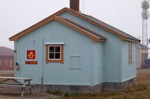 ny alesund postamt in spitzbergen norwegen foto