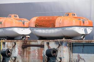 Detail des Rettungsbootkrans für Kreuzfahrtschiffe foto