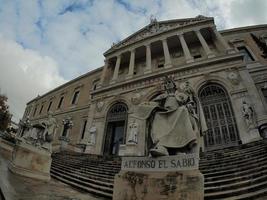 Nationalbibliothek von Madrid, Spanien. Architektur und Kunst foto