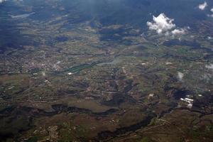 berge leon guanajuato luftpanorama landschaft aus dem flugzeug foto