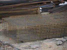 große riesige baustelle in chamartin station madrid foto