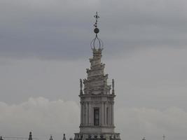 rom hausdach und kirchenkuppel stadtbild dachkuppel ansicht panorama foto