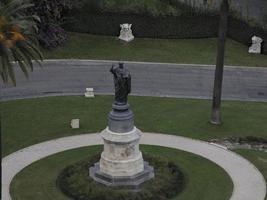 petersdom rom blick von der terrasse des vatikangartens foto