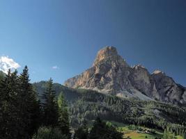 monte croce cross berg dolomiten blick foto