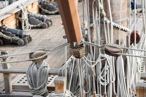 Wanten und Seile für Segelschiffe foto