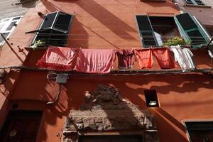 portovenere, italien - 24. september 2017 - viele touristen im malerischen italienischen dorf foto